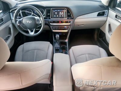 Zdjęcie 8 z 13 samochodu: 2019 HYUNDAI SONATA SE VIN:5NPE24AFXKH796160 - miniatura