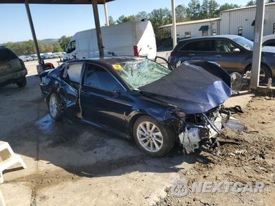 Czwarte zdjęcie samochodu z boku: 2022 TOYOTA CAMRY LE VIN:4T1C11AK8NU685991 - miniatura