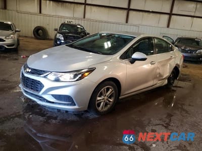 2017 CHEVROLET CRUZE LT 3G1BE5SM4HS601092 - główne zdjęcie licytacji z USA - miniatura
