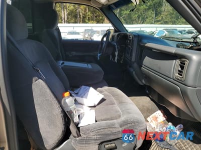 Zdjęcie 10 z 13 samochodu: 2000 CHEVROLET SILVERADO K1500 VIN:1GCEK14TXYZ209912 - miniatura