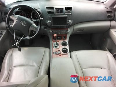 Zdjęcie 8 z 13 samochodu: 2010 TOYOTA HIGHLANDER LIMITED VIN:5TDDK3EH5AS027303 - miniatura