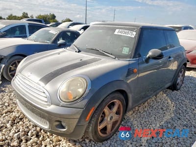 2010 MINI COOPER WMWMF3C53ATZ22963 - główne zdjęcie licytacji z USA - miniatura