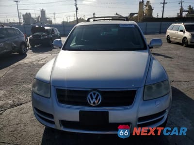 Piąte zdjęcie samochodu w środku: 2006 VOLKSWAGEN TOUAREG 4.2 VIN:WVGZM77L16D054733 - miniatura