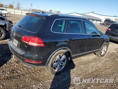 Trzecie zdjęcie samochodu z tyłu: 2013 VOLKSWAGEN TOUAREG V6 TDI VIN:WVGEP9BP8DD004176 - miniatura