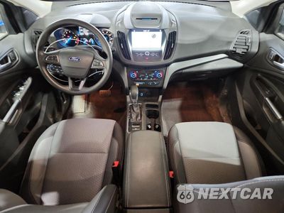 Zdjęcie 8 z 13 samochodu: 2018 FORD ESCAPE SE VIN:1FMCU9GD9JUD59805 - miniatura