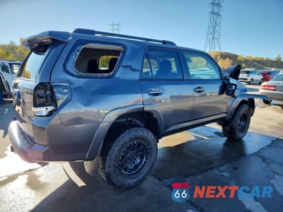 Trzecie zdjęcie samochodu z tyłu: 2020 TOYOTA 4RUNNER TRD OFF-ROAD VIN:JTEBU5JR4L5794950 - miniatura