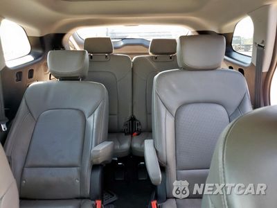 Zdjęcie 10 z 16 samochodu: 2017 HYUNDAI SANTA FE SE ULTIMATE VIN:KM8SR4HF9HU198009 - miniatura