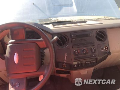 Zdjęcie 9 z 10 samochodu: 2008 FORD F550 SUPER DUTY VIN:1FDAF56R38EE31755 - miniatura