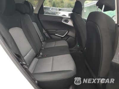 Zdjęcie 11 z 14 samochodu: 2023 KIA SOUL LX VIN:KNDJ23AU4P7844013 - miniatura