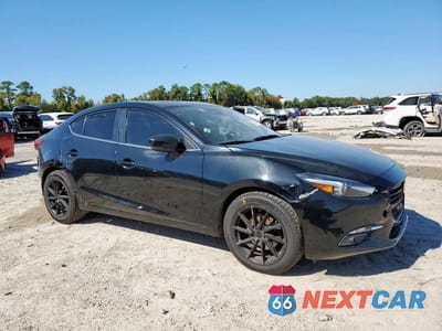 Czwarte zdjęcie samochodu z boku: 2018 MAZDA 3 GRAND TOURING VIN:3MZBN1W38JM212920 - miniatura
