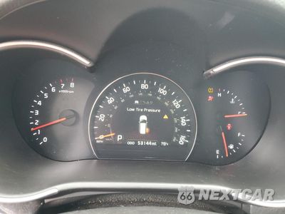 Zdjęcie 9 z 14 samochodu: 2015 KIA SORENTO SX VIN:5XYKW4A74FG650415 - miniatura