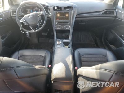 Zdjęcie 8 z 13 samochodu: 2018 FORD FUSION SE VIN:3FA6P0HD8JR228512 - miniatura