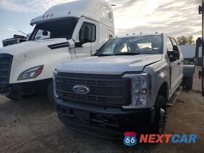 2024 FORD F350 SUPER DUTY 1FT8W3DT7REE14142 - główne zdjęcie licytacji z USA - miniatura