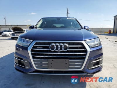 Piąte zdjęcie samochodu w środku: 2019 AUDI Q7 PREMIUM PLUS VIN:WA1LHAF75KD035526 - miniatura