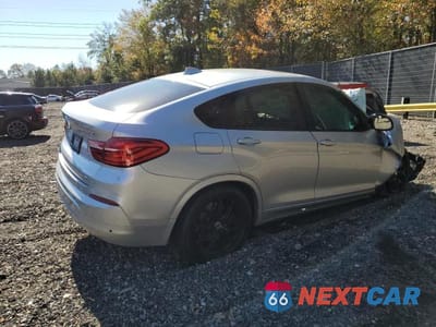 Trzecie zdjęcie samochodu z tyłu: 2016 BMW X4 XDRIVE28I VIN:5UXXW3C57G0R19430 - miniatura
