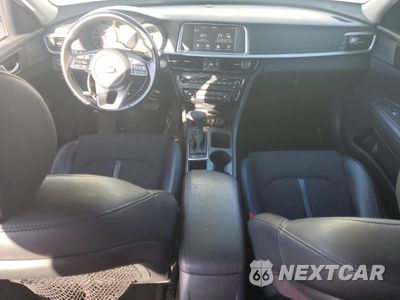 Zdjęcie 8 z 13 samochodu: 2019 KIA OPTIMA LX VIN:5XXGT4L3XKG374653 - miniatura