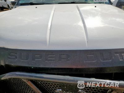 Zdjęcie 11 z 12 samochodu: 2008 FORD SUPER DUTY F-350 W/S VIN:1FTWX32R08EB38672 - miniatura