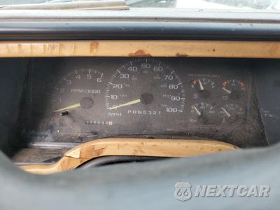 Zdjęcie 9 z 13 samochodu: 1997 GMC SIERRA C1500 VIN:1GDEC19R0VE544797 - miniatura