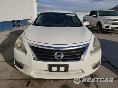 Piąte zdjęcie samochodu w środku: 2014 NISSAN ALTIMA 2.5 VIN:1N4AL3APXEN332438 - miniatura