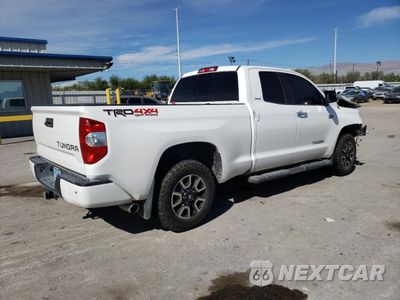 Trzecie zdjęcie samochodu z tyłu: 2018 TOYOTA TUNDRA DOUBLE CAB LIMITED VIN:5TFBY5F16JX703030 - miniatura
