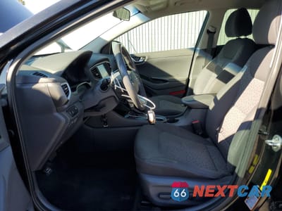 Zdjęcie 7 z 12 samochodu: 2018 HYUNDAI IONIQ SEL VIN:KMHC75LC7JU065848 - miniatura