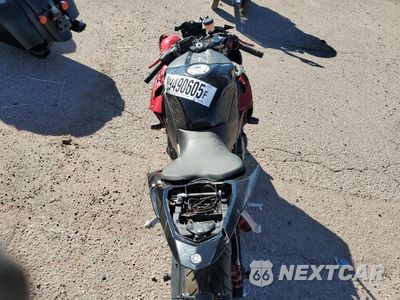 Zdjęcie 6 z 8 samochodu: 2009 YAMA YZFR1 VIN:JYARN23E09A005620 - miniatura