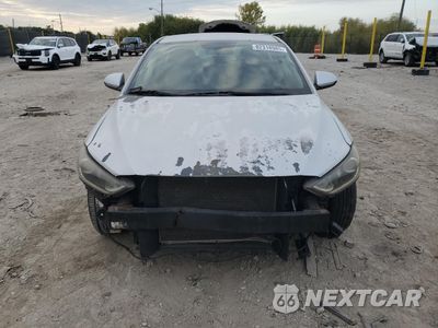 Piąte zdjęcie samochodu w środku: 2017 HYUNDAI ELANTRA SE VIN:5NPD74LF4HH126977 - miniatura