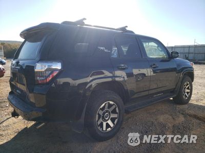 Trzecie zdjęcie samochodu z tyłu: 2019 TOYOTA 4RUNNER SR5/SR5 PREMIUM VIN:JTEBU5JR9K5732359 - miniatura