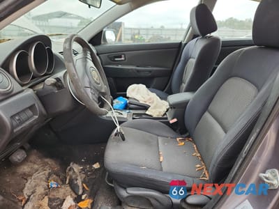 Zdjęcie 7 z 12 samochodu: 2005 MAZDA 3 I VIN:JM1BK12F051329311 - miniatura