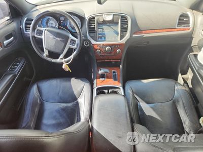 Zdjęcie 8 z 15 samochodu: 2012 CHRYSLER 300 VIN:2C3CCAAG9CH289146 - miniatura