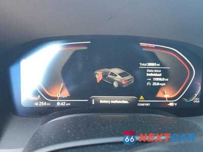 Zdjęcie 9 z 13 samochodu: 2024 BMW 840I VIN:WBAGV2C07RCN06456 - miniatura