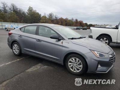 Czwarte zdjęcie samochodu z boku: 2019 HYUNDAI ELANTRA SE VIN:KMHD74LF1KU878631 - miniatura