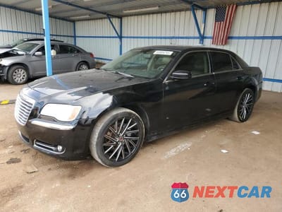 2013 CHRYSLER 300 2C3CCAAG2DH572795 - główne zdjęcie licytacji z USA - miniatura