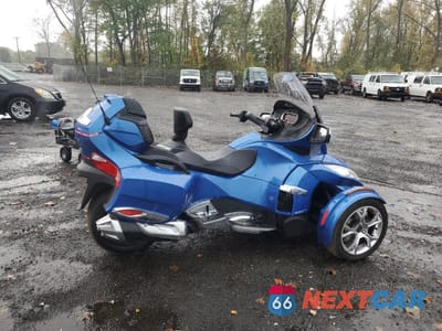 2019 CAN-AM SPYDER ROADSTER RT 2BXNBDD2XKV002793 - główne zdjęcie licytacji z USA - miniatura