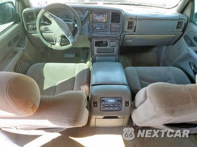 Zdjęcie 8 z 15 samochodu: 2004 GMC YUKON XL DENALI VIN:1GKFK66U44J165636 - miniatura