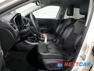 Zdjęcie 7 z 12 samochodu: 2018 JEEP COMPASS LATITUDE VIN:3C4NJDBB4JT350261 - miniatura