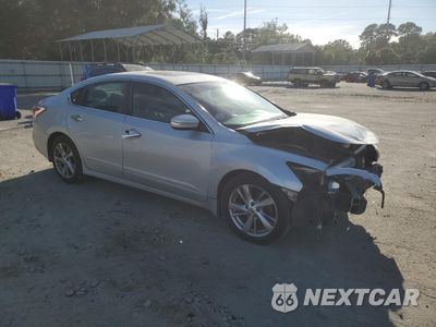Czwarte zdjęcie samochodu z boku: 2015 NISSAN ALTIMA 2.5 VIN:1N4AL3AP0FN886282 - miniatura