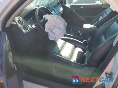 Zdjęcie 7 z 14 samochodu: 2009 VOLKSWAGEN TIGUAN SE VIN:WVGBV75N19W542186 - miniatura