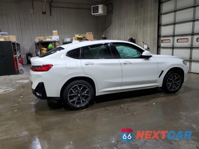 Trzecie zdjęcie samochodu z tyłu: 2024 BMW X4 XDRIVE30I VIN:5UX33DT02R9X52149 - miniatura