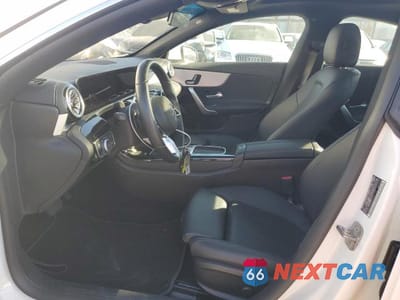 Zdjęcie 7 z 11 samochodu: 2025 MERCEDES-BENZ CLA 250 VIN:W1K5J4GB9SN509114 - miniatura