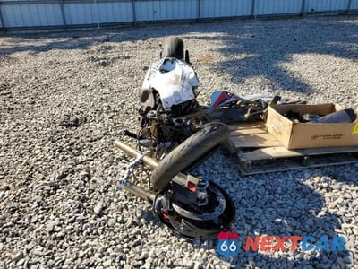 Drugie zdjęcie samochodu z przodu: 2025 BMW S 1000 VIN:WB10P2309S6L18196 - miniatura