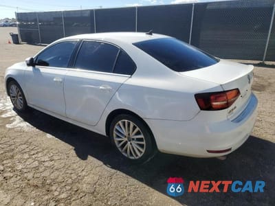 Drugie zdjęcie samochodu z przodu: 2016 VOLKSWAGEN JETTA VIN:3VWL17AJ4GM223494 - miniatura