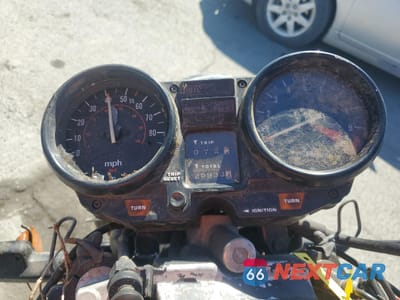 Zdjęcie 7 z 9 samochodu: 1981 HONDA CB750 F VIN:JH2RC0408BM207702 - miniatura