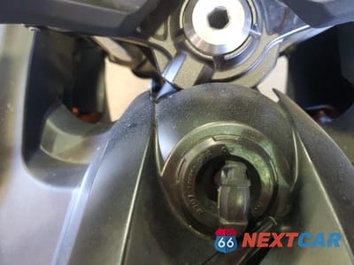 Zdjęcie 8 z 10 samochodu: 2025 KAWASAKI EX650 R VIN:ML5EXER11SDAD9758 - miniatura