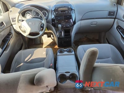 Zdjęcie 8 z 14 samochodu: 2005 TOYOTA SIENNA LE 7 PASSENGER VIN:5TDZA23C15S227224 - miniatura