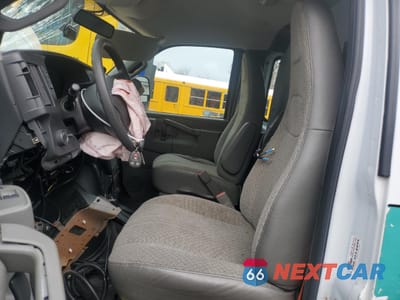 Zdjęcie 7 z 14 samochodu: 2022 CHEVROLET EXPRESS G3500 VIN:1GBZGHC74N1236103 - miniatura