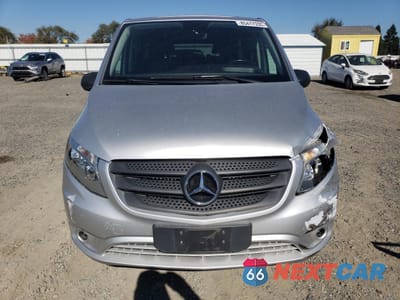 Piąte zdjęcie samochodu w środku: 2017 MERCEDES-BENZ METRIS VIN:WD4PG2EE3H3302540 - miniatura