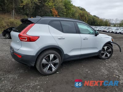 Trzecie zdjęcie samochodu z tyłu: 2022 VOLVO XC40 P8 RECHARGE CORE VIN:YV4ED3UAXN2774683 - miniatura