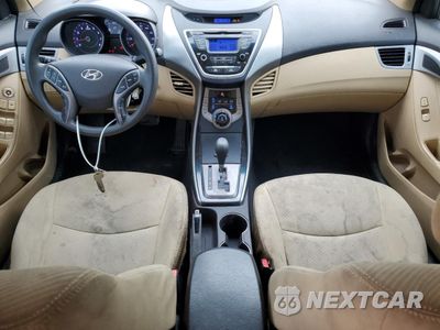 Zdjęcie 8 z 15 samochodu: 2013 HYUNDAI ELANTRA GLS VIN:5NPDH4AE5DH255361 - miniatura