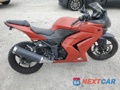2010 KAWASAKI EX250 J JKAEXMJ19ADA63783 - główne zdjęcie licytacji z USA - miniatura